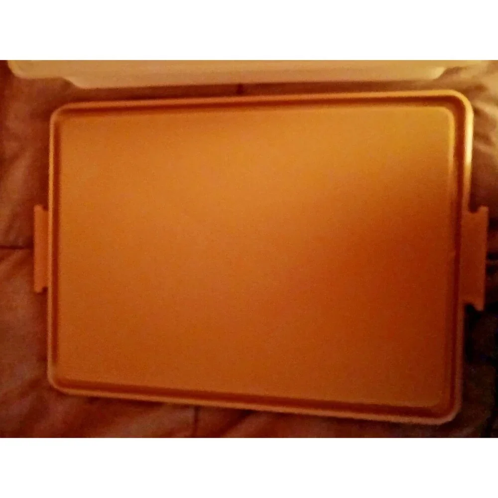 Vintage 3-piece Tupperware Rectangular Cake Carrier Harvest Gold w/Handle